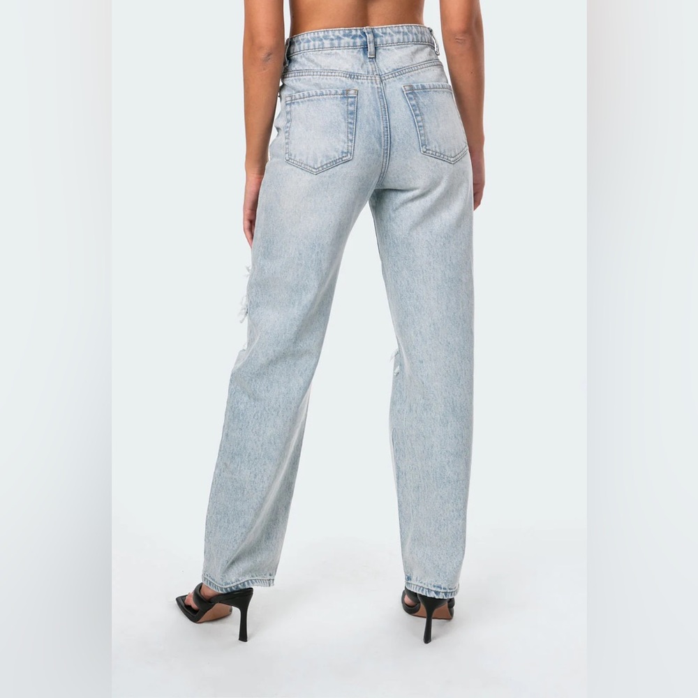 Edikted Ripped Jeans - Picture 2 of 3